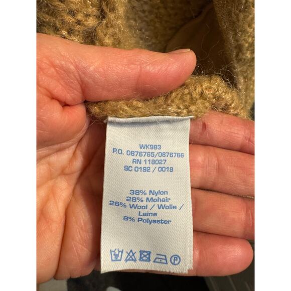 Boden Mohair blend chanel style Jacket sweater Camel color w/gold thread size 8 - Picture 4 of 5